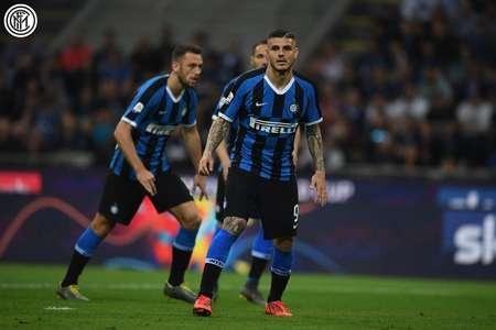 记者：丘库埃梅卡本人很想回到多特，但后者对其伤病史有顾虑