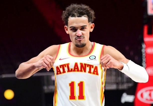 纽约洋基在 2012 年退役了队长波萨达与中外野手威廉斯的球衣号码