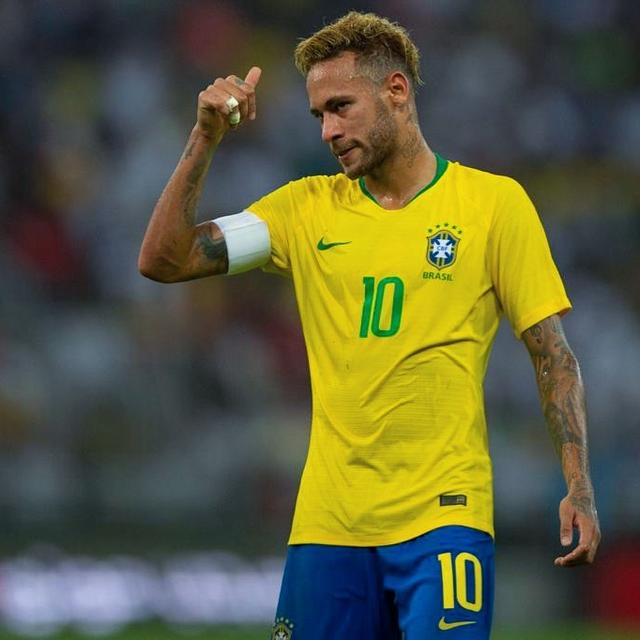 巴萨躲过一劫？尼科19场3球，年薪比肩亚马尔，毕巴给10年长约